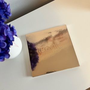Never Used, Iconic London Eyeshadow Palette